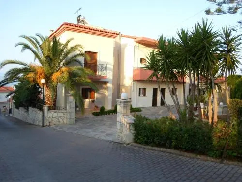 Arcadian Apartments & Studios