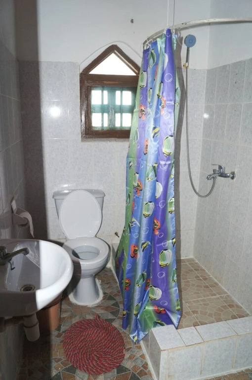 Ayikoo House
