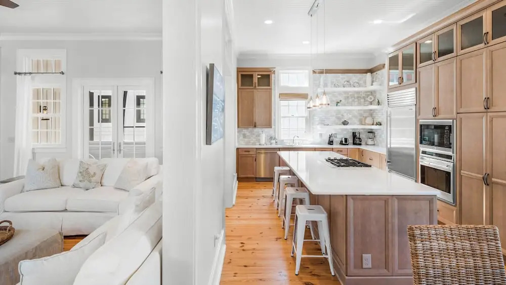 Modern Luxury & Privacy w/ 3-bed Condo Sleeps 8