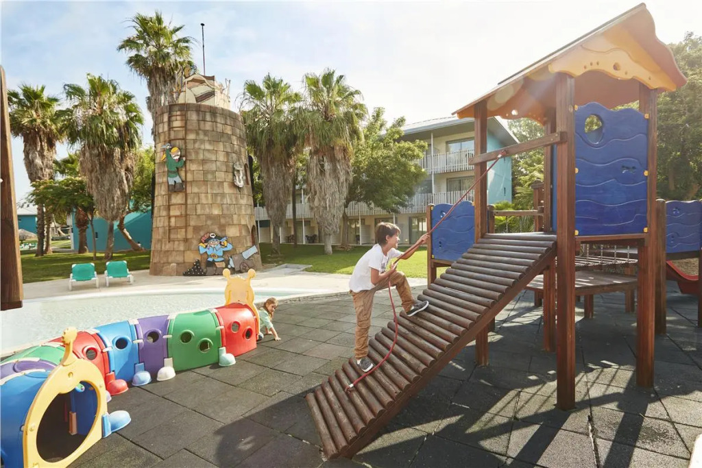 PortAventura Hotel Caribe - Includes unlimited access to PortAventura Park & 1 access to Ferrari Land