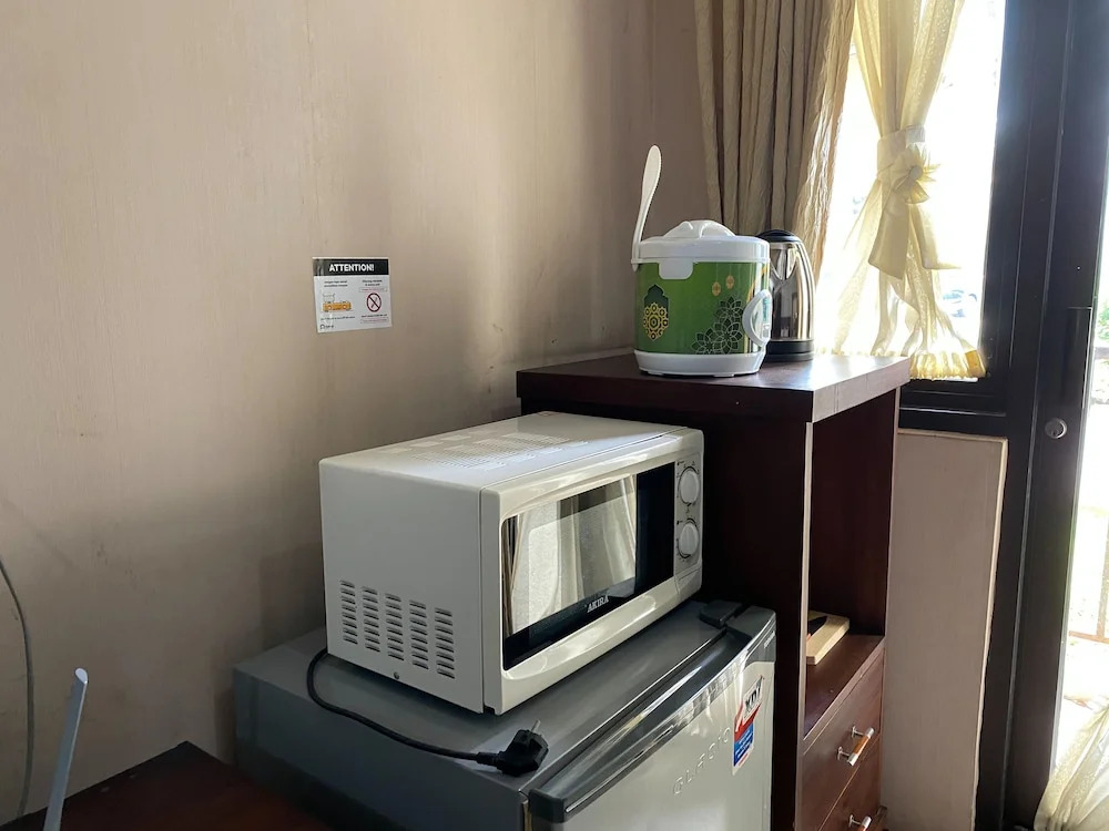 Cozy Studio (No Kitchen) At 1St Floor Metropark Condominium Jabebeka Apartment