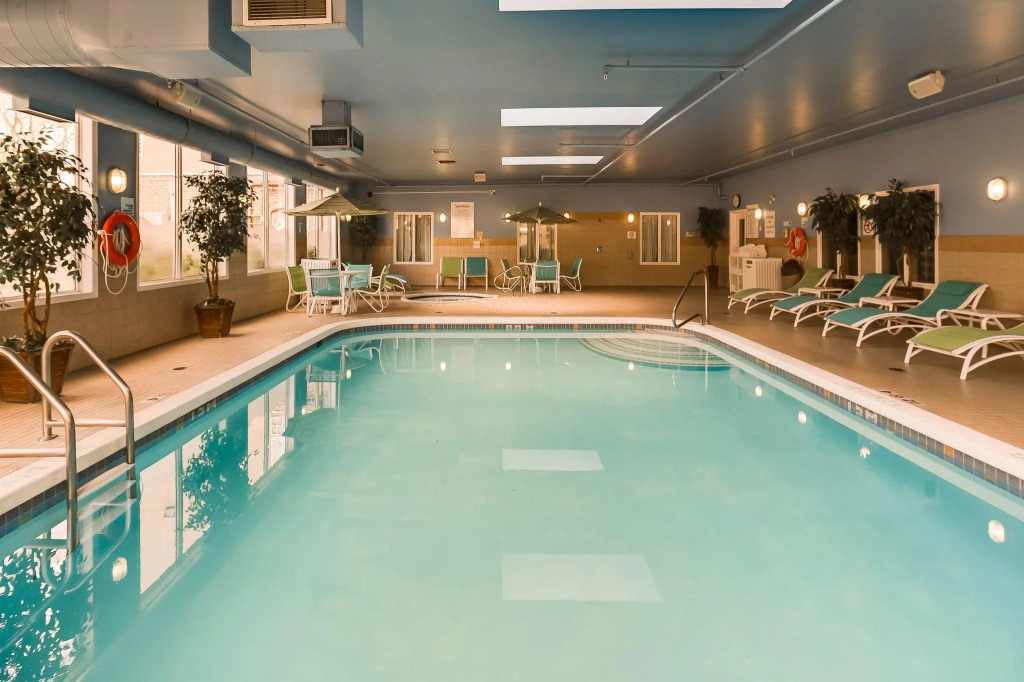 Holiday Inn Express & Suites Saskatoon Centre by IHG