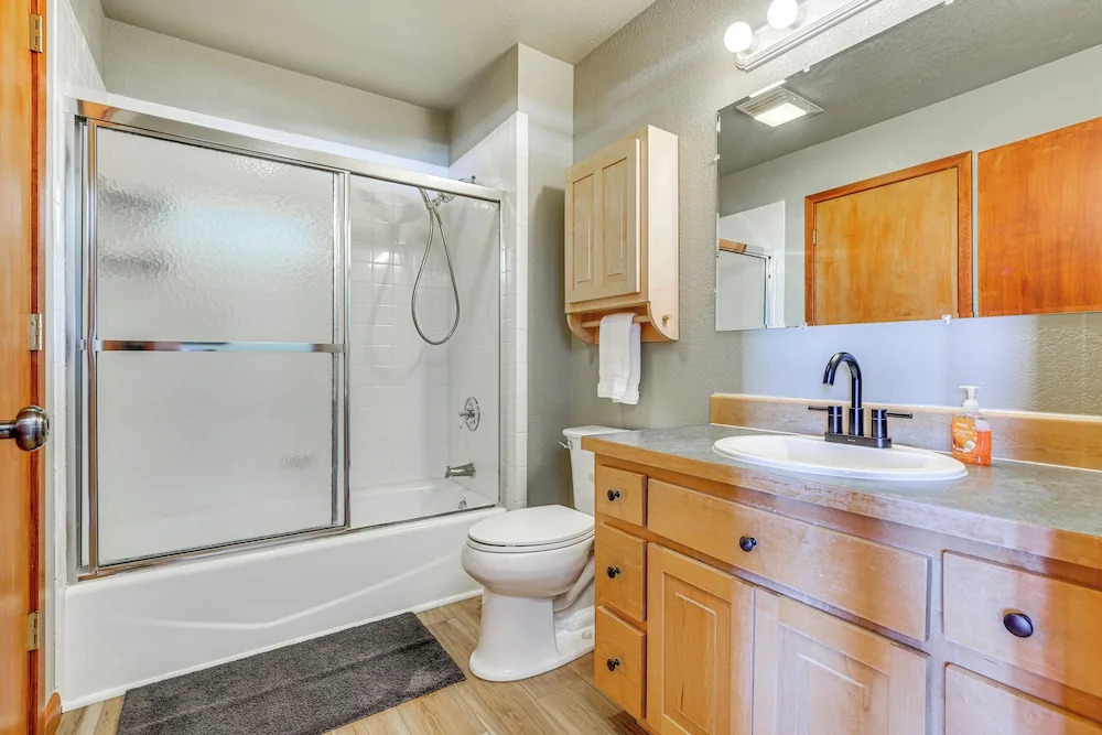 24str-00027 Fairplay Cabin w/ Mountain Views!