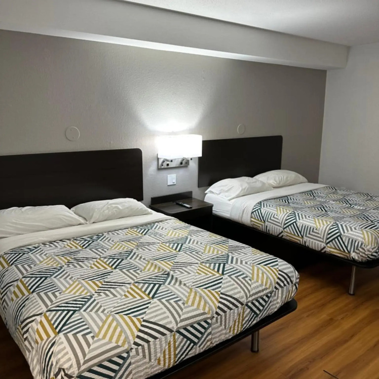 Motel 6-Greensboro, NC - Airport