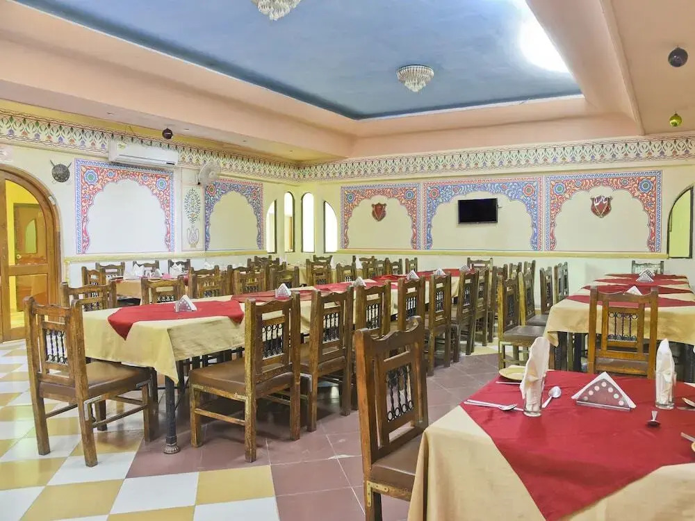 Stay Simple Jaisagarh by OYO Rooms