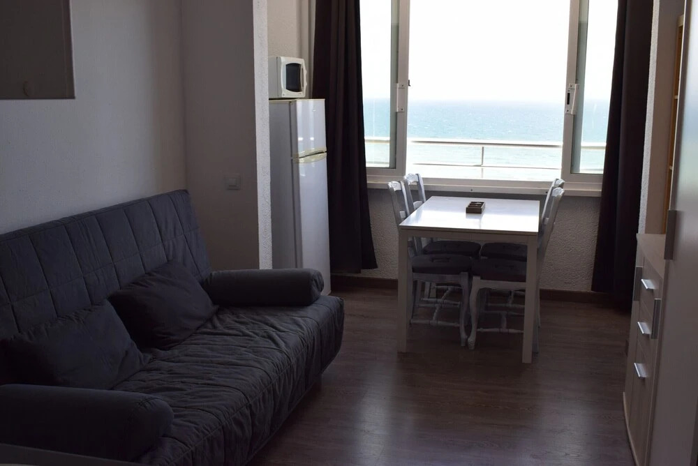 323-estudio Situado en Primera Línea de Playa