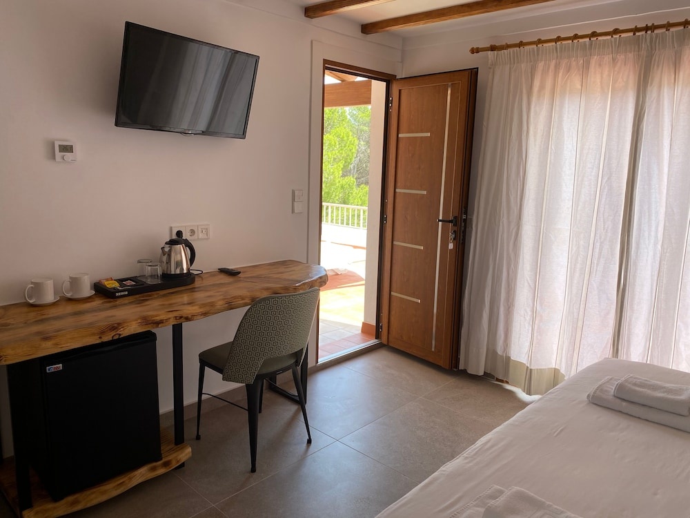 Hostal Restaurante Pou des Lleó