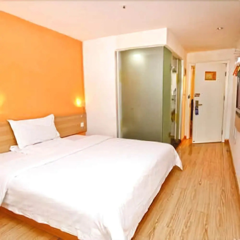 7 Days Inn