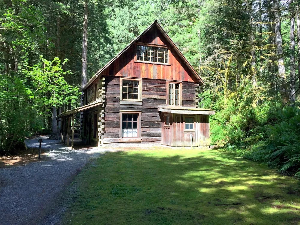 Snowater Condo 18 - Peace and Tranquility Available Here