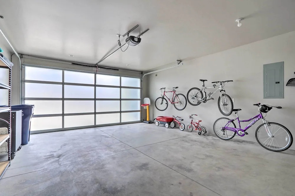 Modern Coeur D'alene Home Near Trails & River!