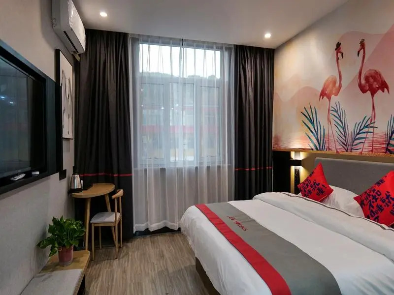 Jun Hotel Shanxi Xinzhou Pianguan County Bus Station