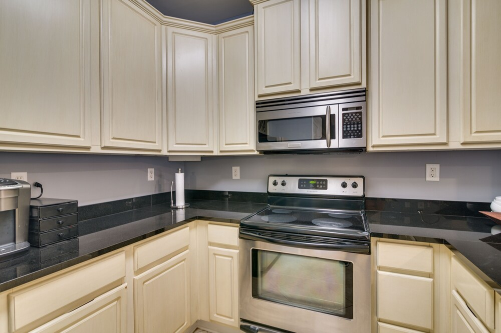 Tuscaloosa Condo Rental: Near Bryant-denny Stadium