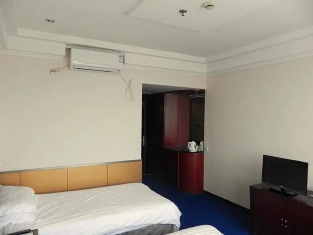 Tian Ya Cun Hotel