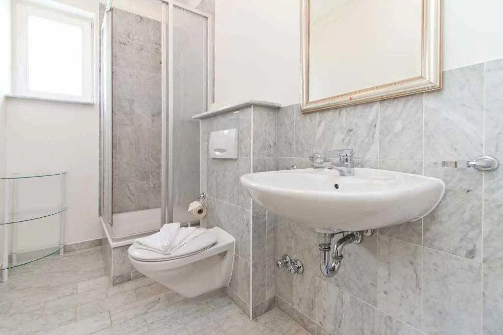 Villa Amelia App 11