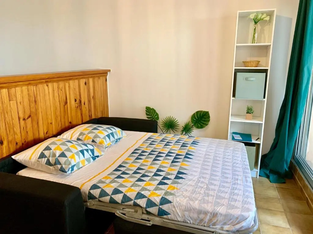 Très beau studio à 100m de la plage de Marinella
