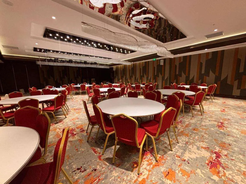Azura World Hotel