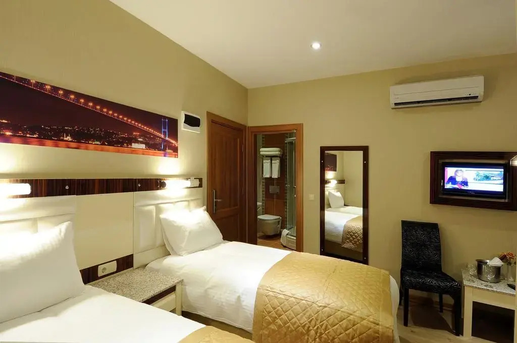The City Port Hotel