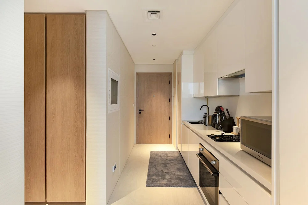 Driven Holiday Homes Marquise Square