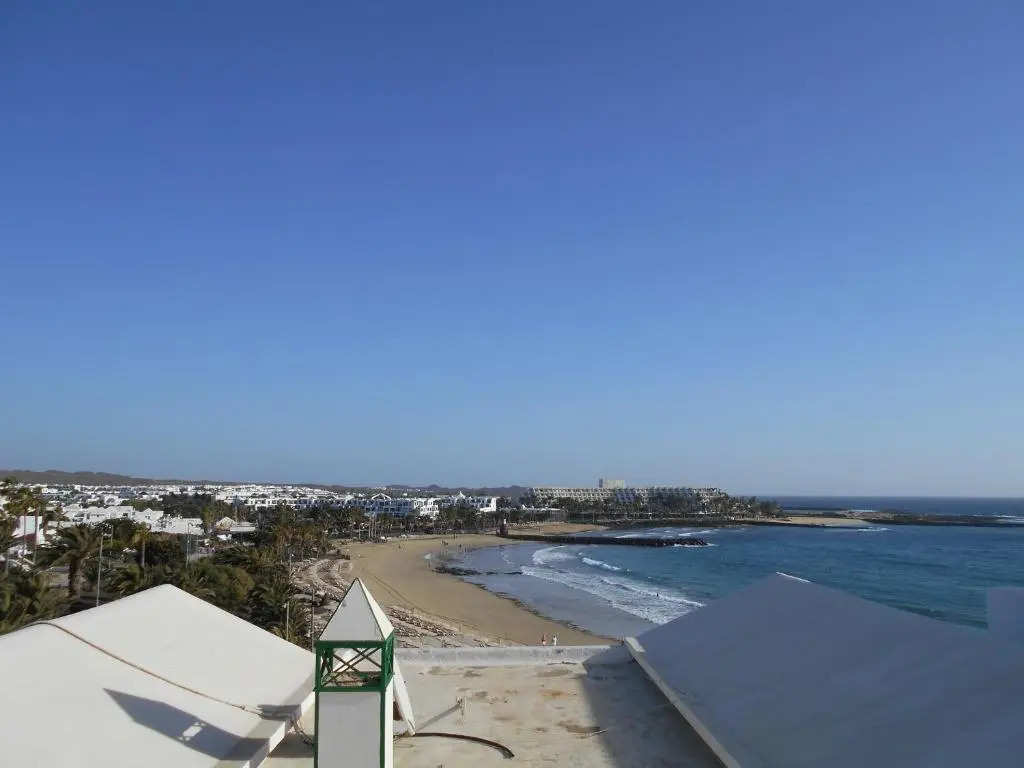 RealRent Costa Teguise Beach