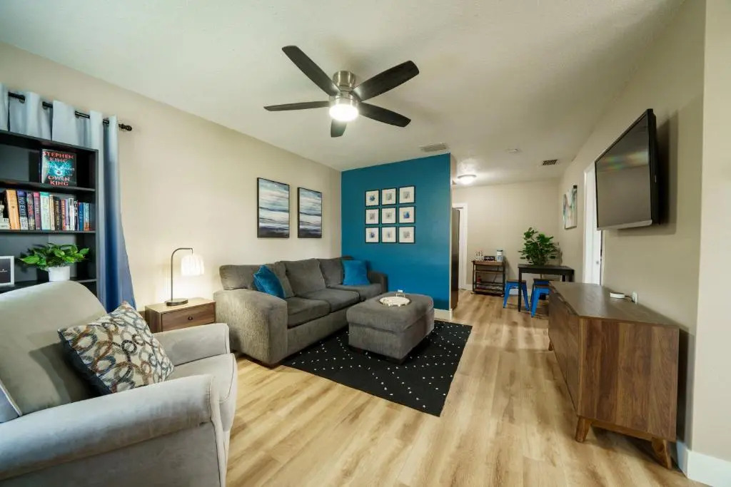 2 Bedroom Apartment - Perfect for Long Term Stays