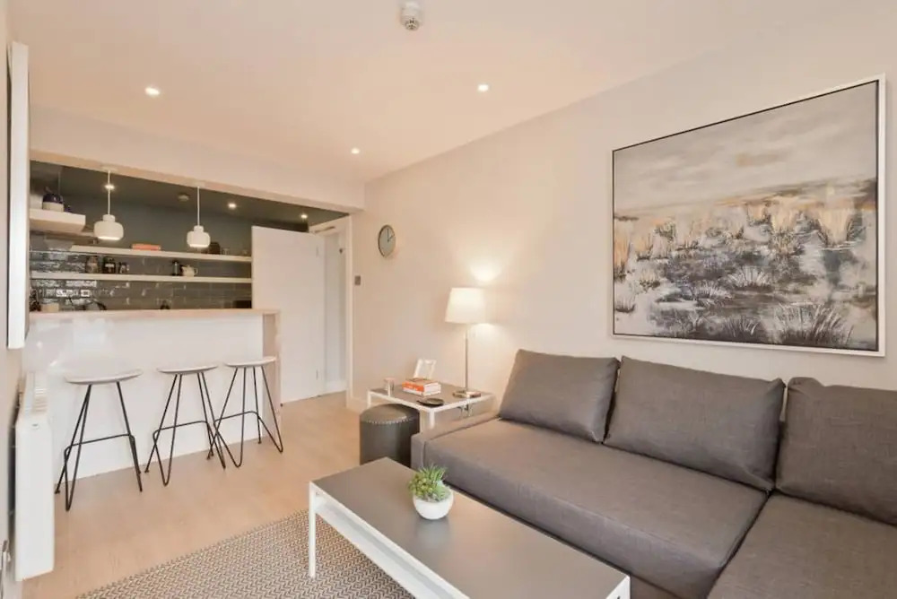 2 Bedroom Apartment In City Centre