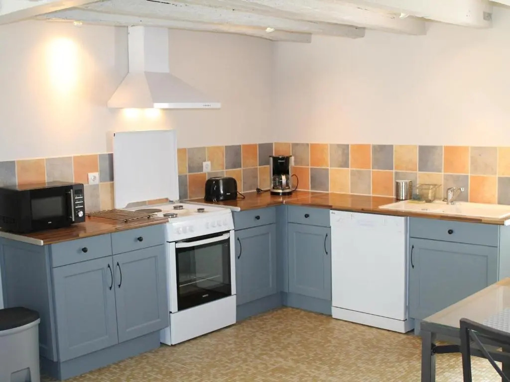 Maison Lésigny - Vienne , 3 pièces, 4 personnes - FR-1-541-43