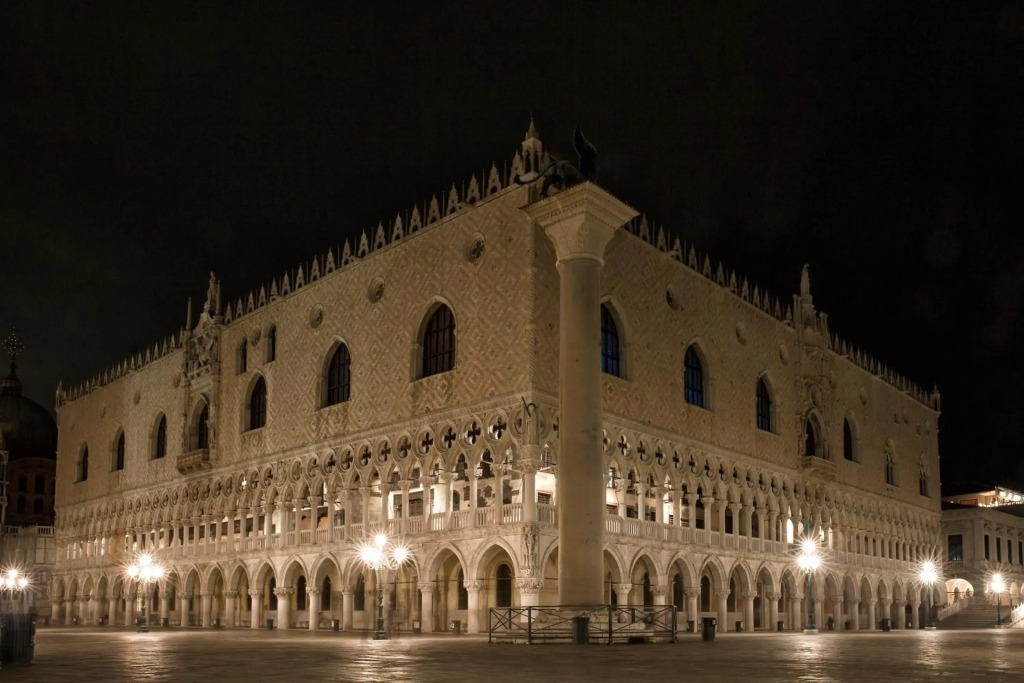 at 1 minute from San Marco square
