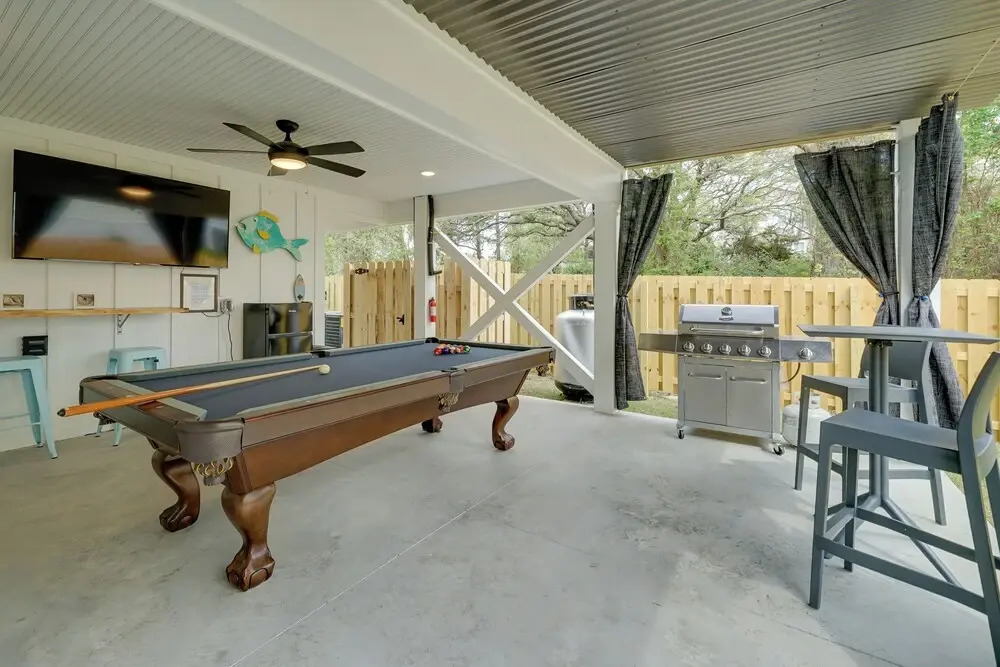 Walk to Beach: Carolina Beach Home w/ Rooftop Deck