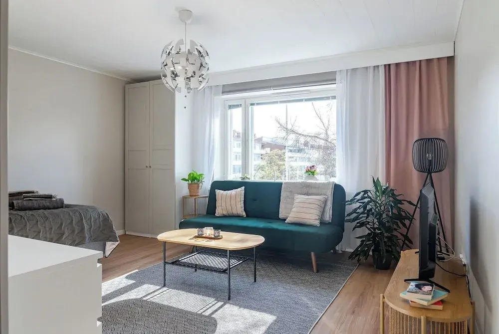 Apartments near Downtown & Sports Center with Free Parking