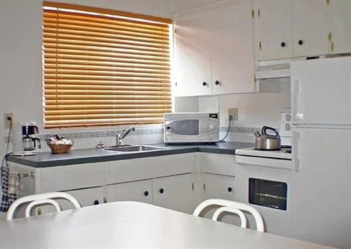 Rundle Manor Apartment Hotel