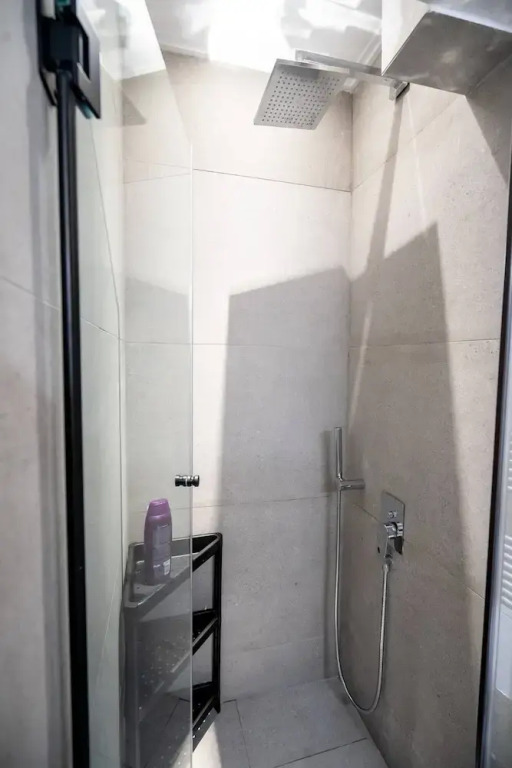 Piraeus Cozy Apartment for 4 Persons