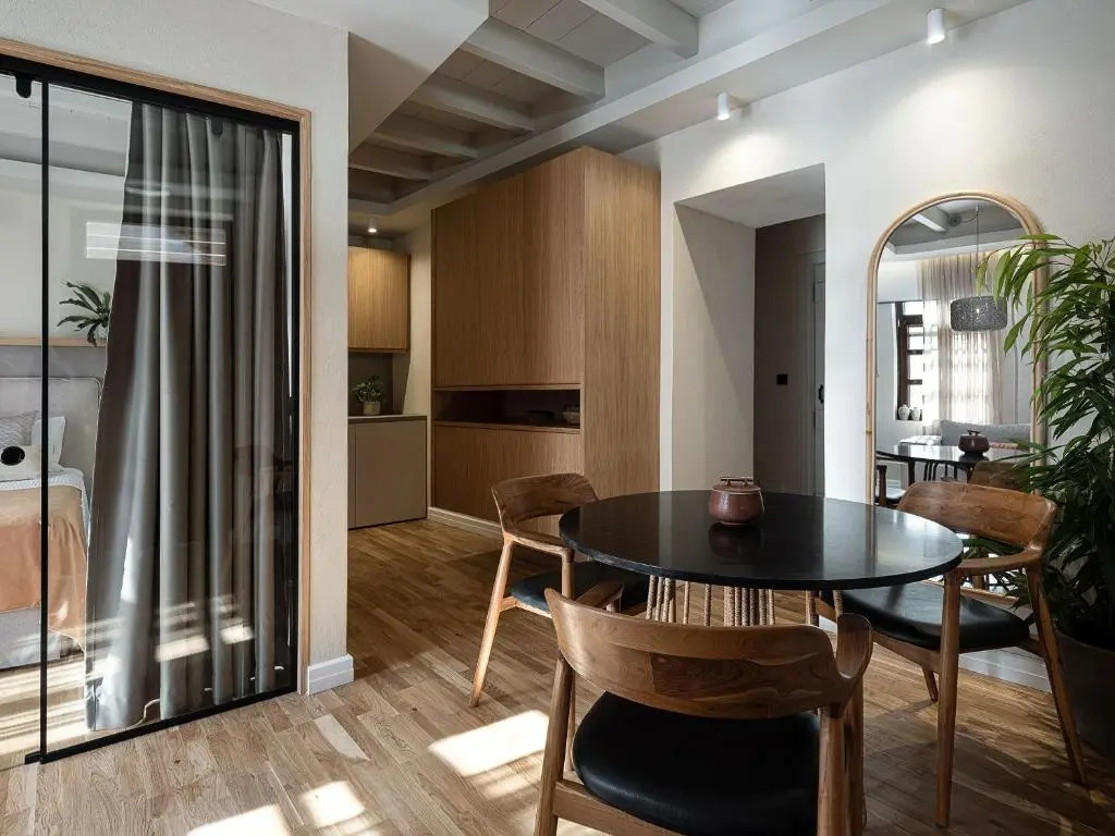 Lithinon Luxury Suites