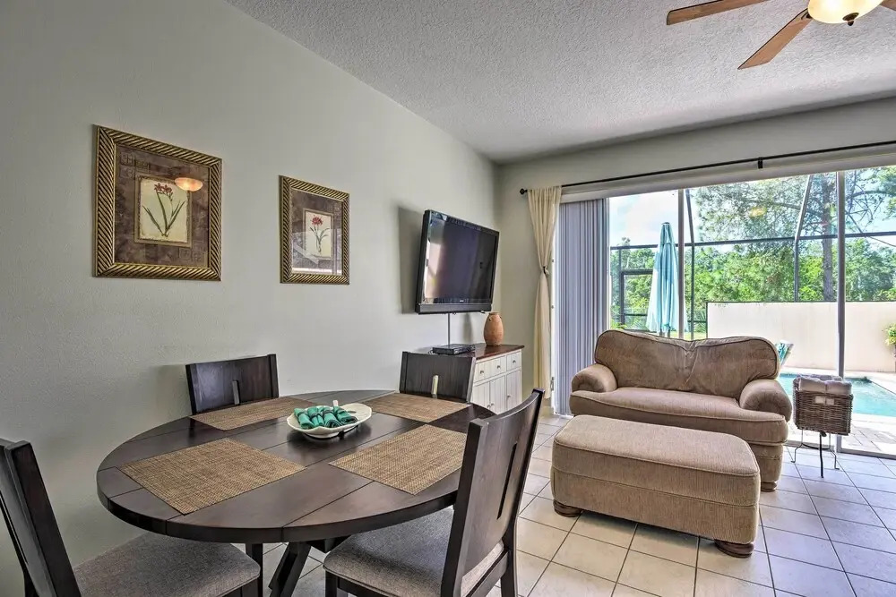 Private Pool Villa, 3mi to Disney with Game Room