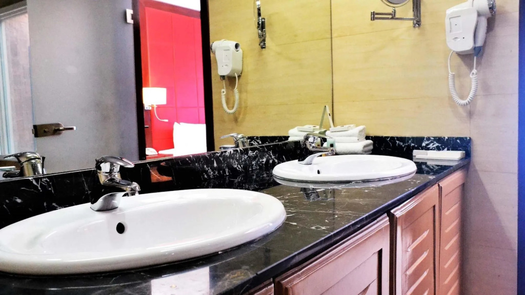 Best Western Plus Serene Atlantic Hotel