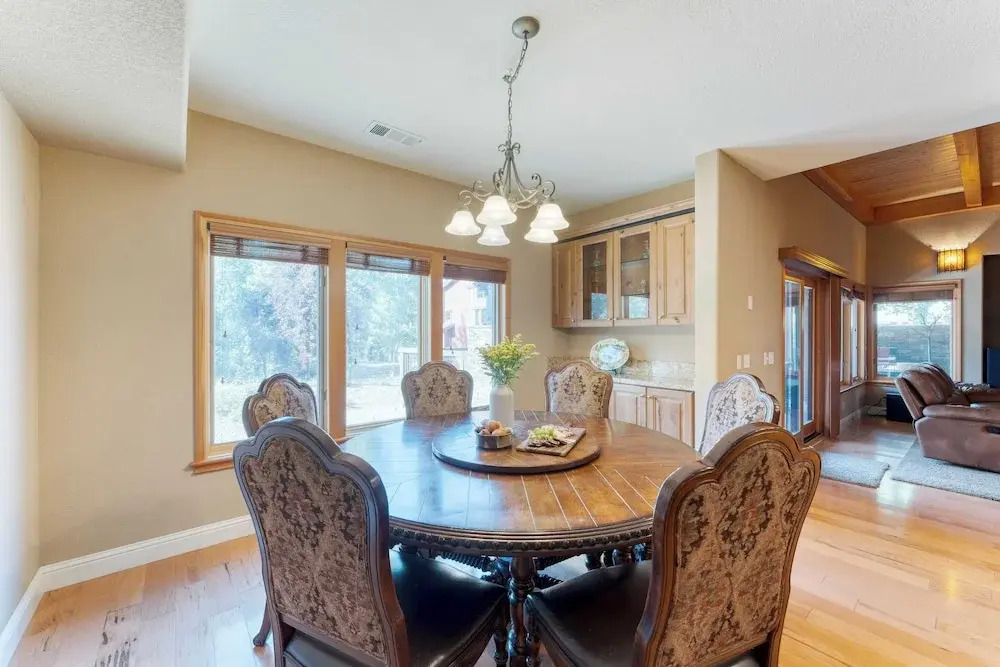 Luxe All-season Retreat by Avantstay Prime Location, Near Skiing