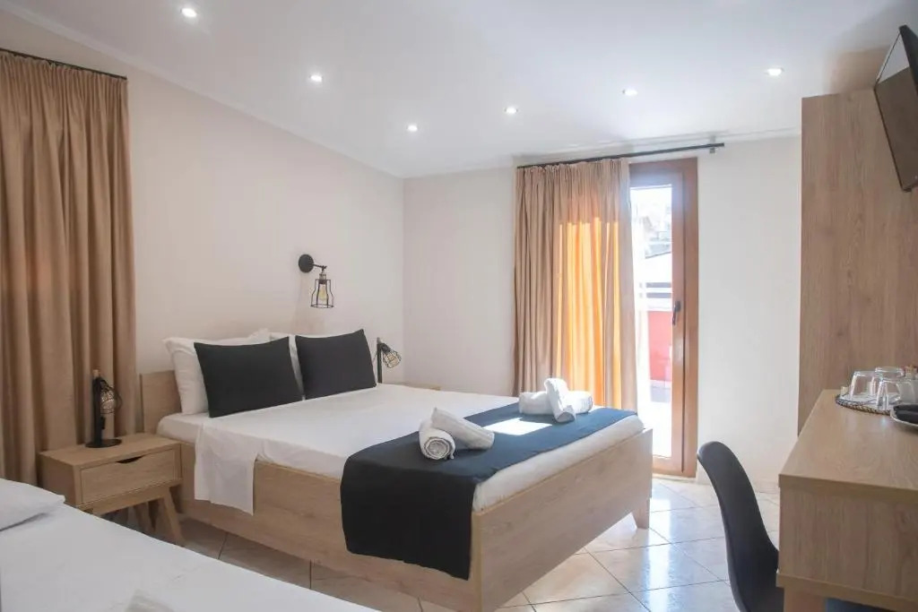 Minimal Culture Boutique Rooms