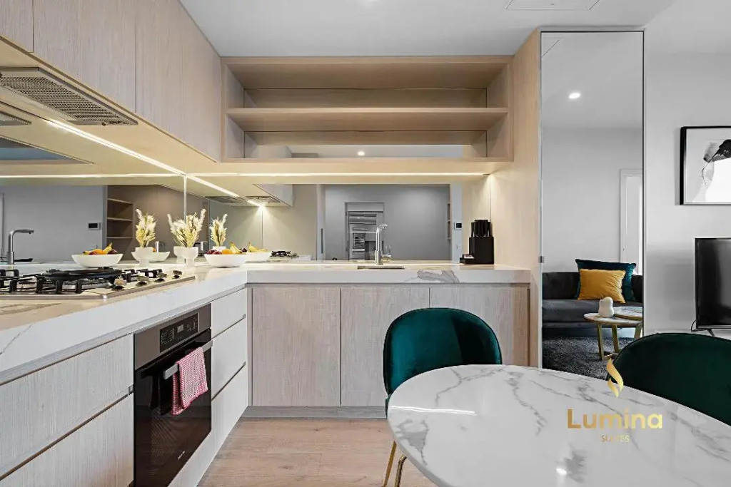 Lumina Suites