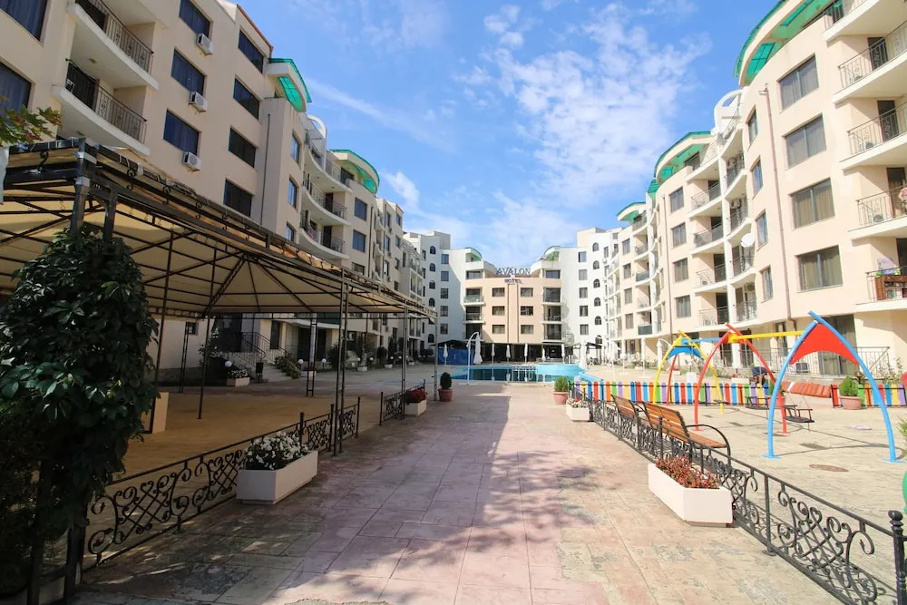 Aparthotel Avalon