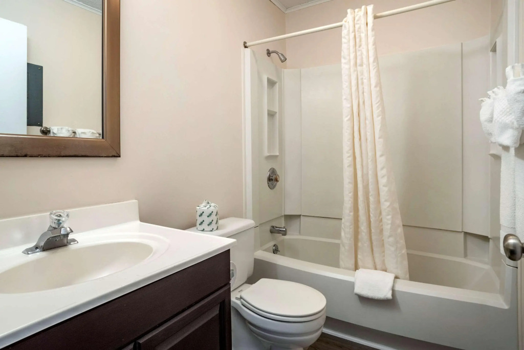 Rodeway Inn & Suites Rehoboth Beach