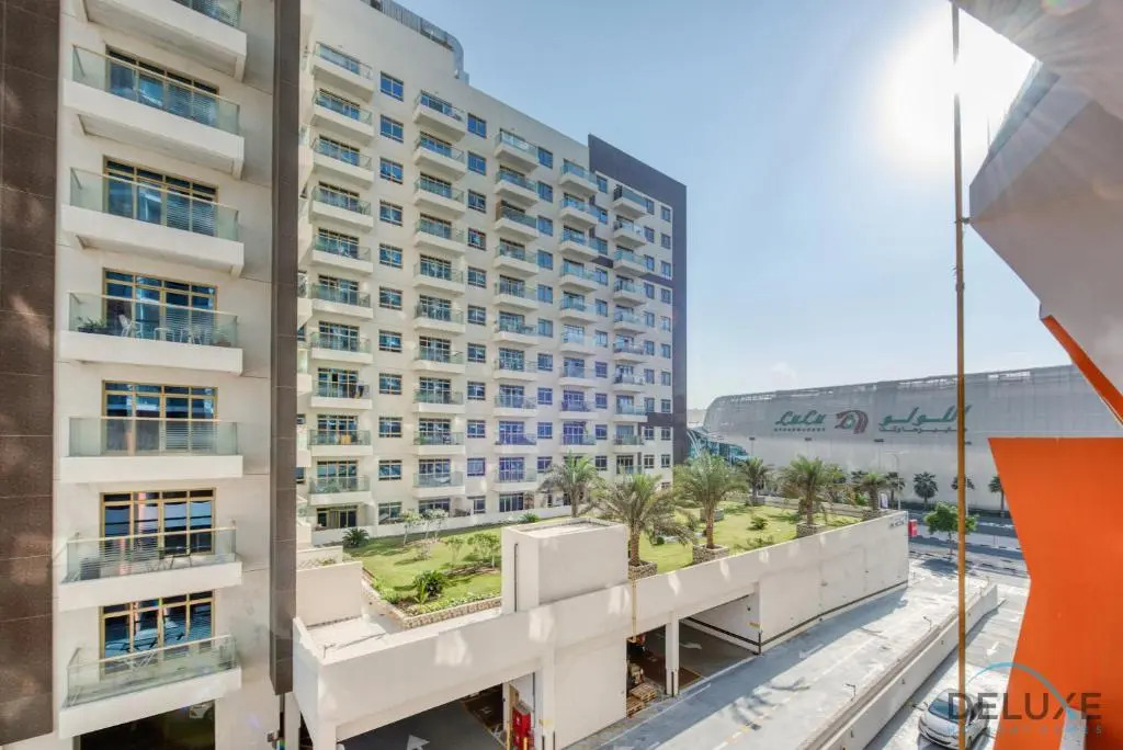 Glamorous Studio at Binghatti Stars Dubai Silicon Oasis by Deluxe Holiday Homes