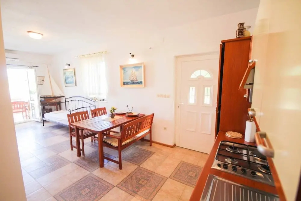 Friends and Family Apartments