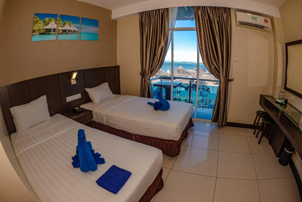 Wave View Hotel