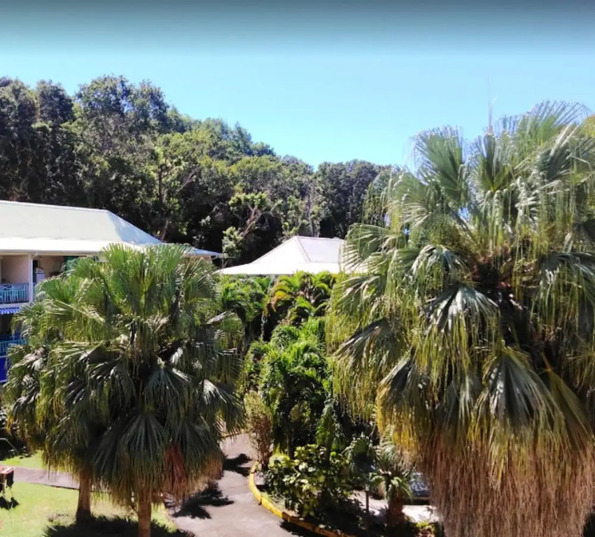 Studio in Sainte-anne, With Enclosed Garden and Wifi - 100 m From the Beach
