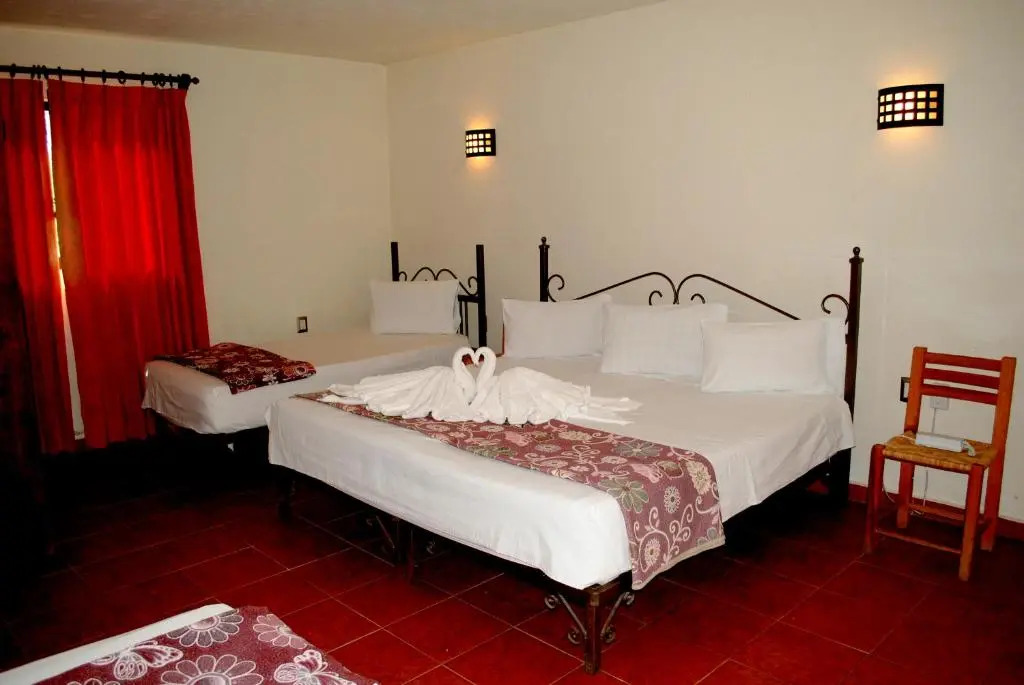 Hotel Maya 2012