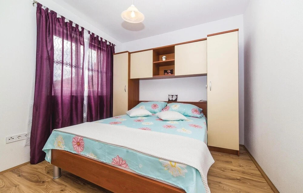 Amazing Home in Kastel Novi With Wifi and 3 Bedrooms