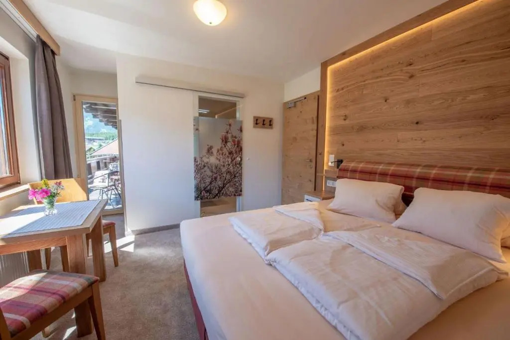 Hölzl Bed & Breakfast