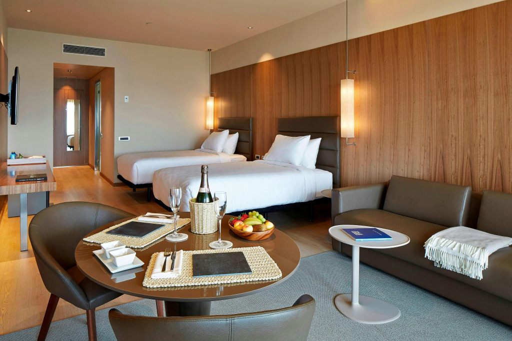 AC Hotel Diagonal LIlla by Marriott