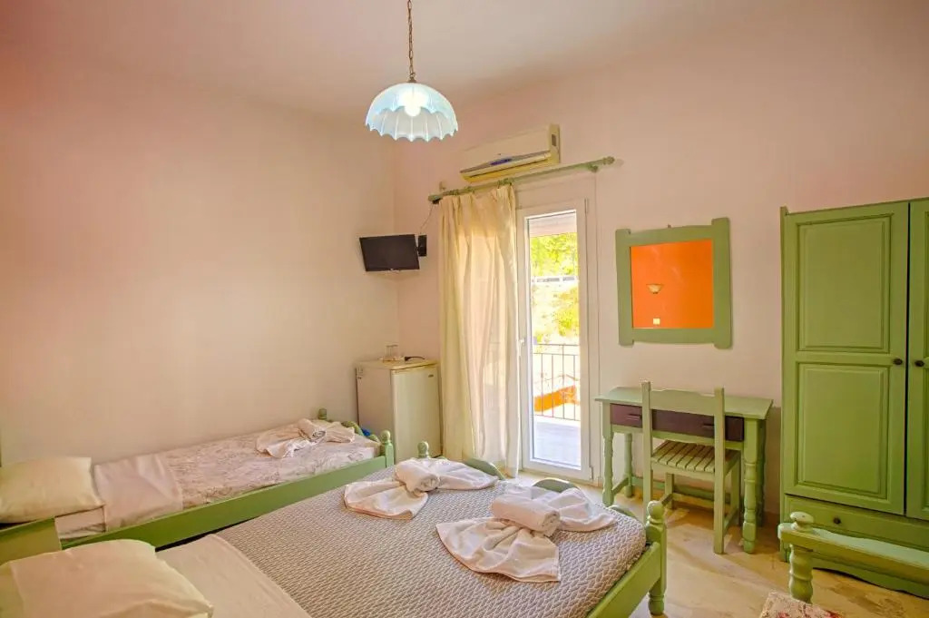 Sideris Lambros Rooms