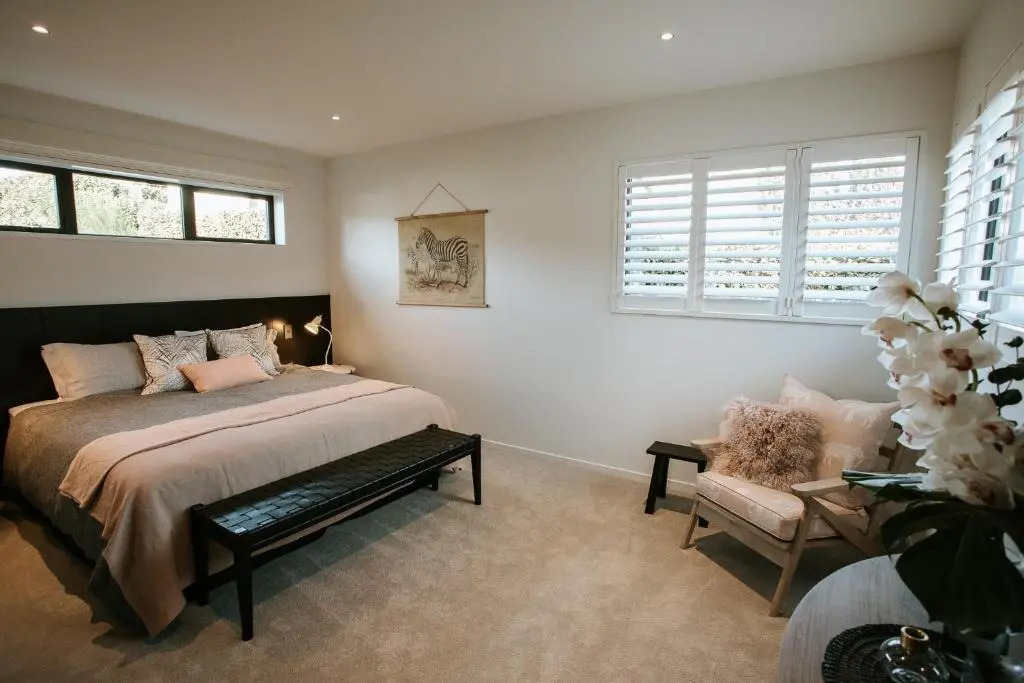The Heights - Sleeps 8 - Lake Views - Outdoor Fire
