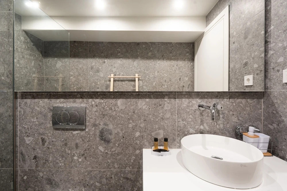 LIV Athinum 1 - Luxury Apartment 5A